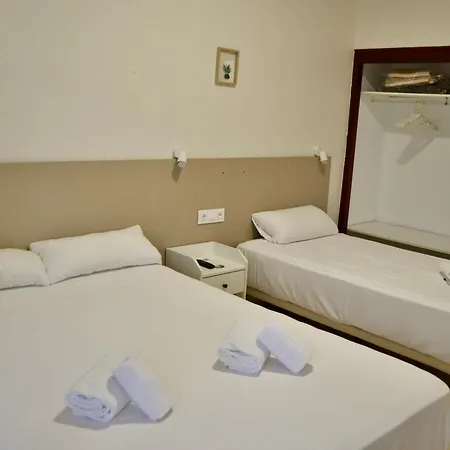 Bennington Hotel *